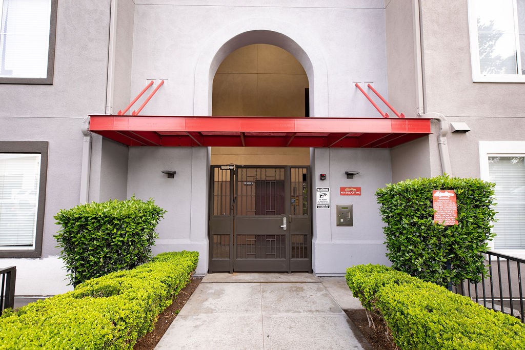 1801 E Katella Avenue Unit: 4069