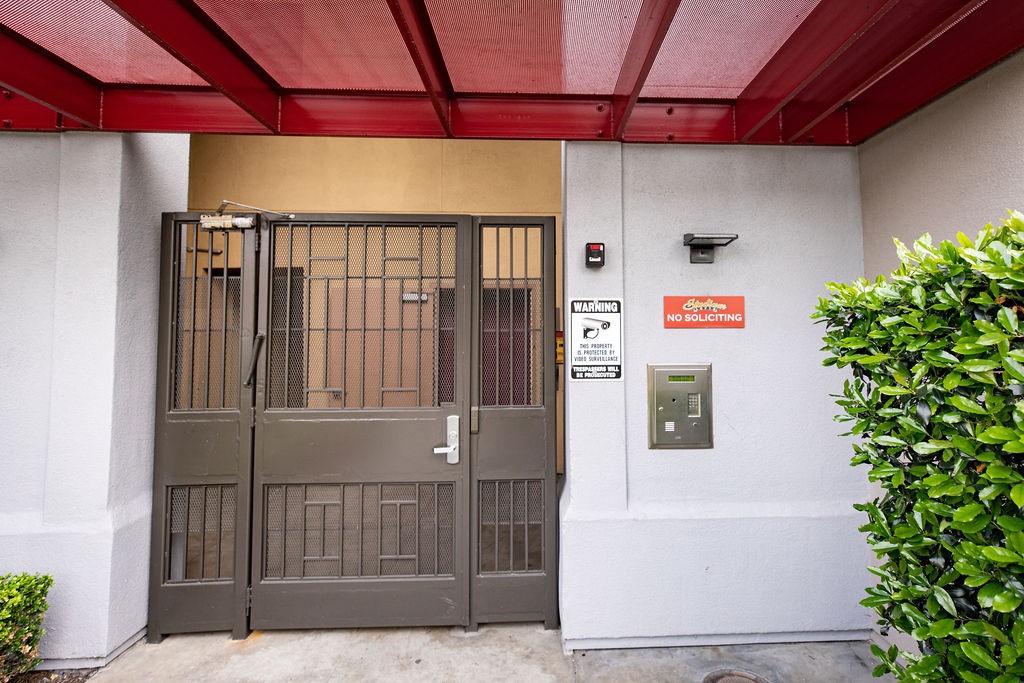 1801 E Katella Avenue Unit: 4069