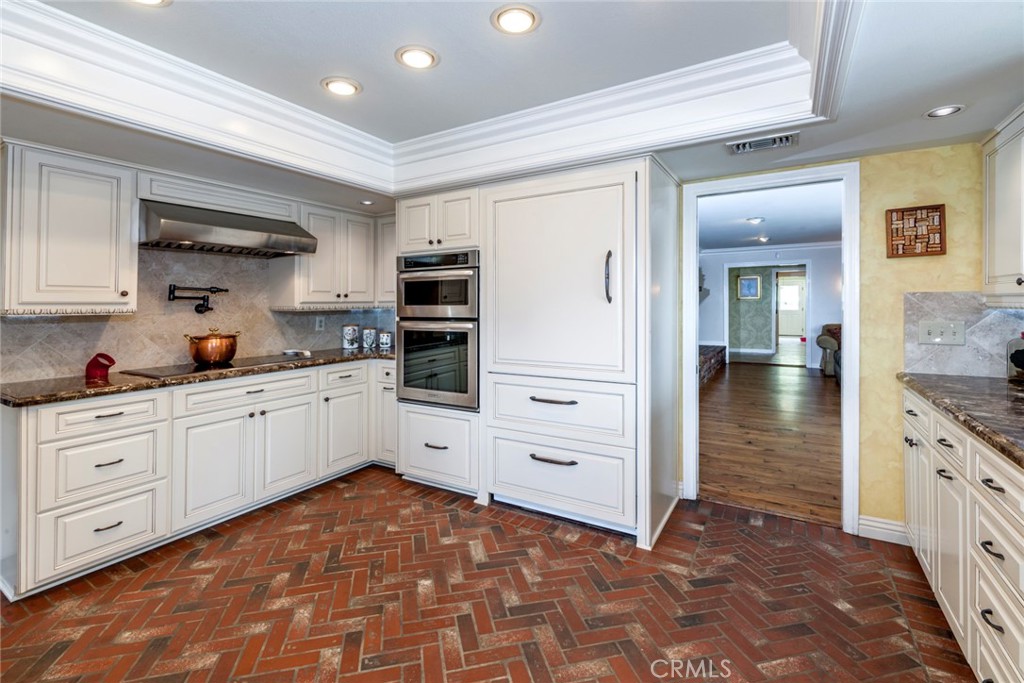 1269 Miramar Drive