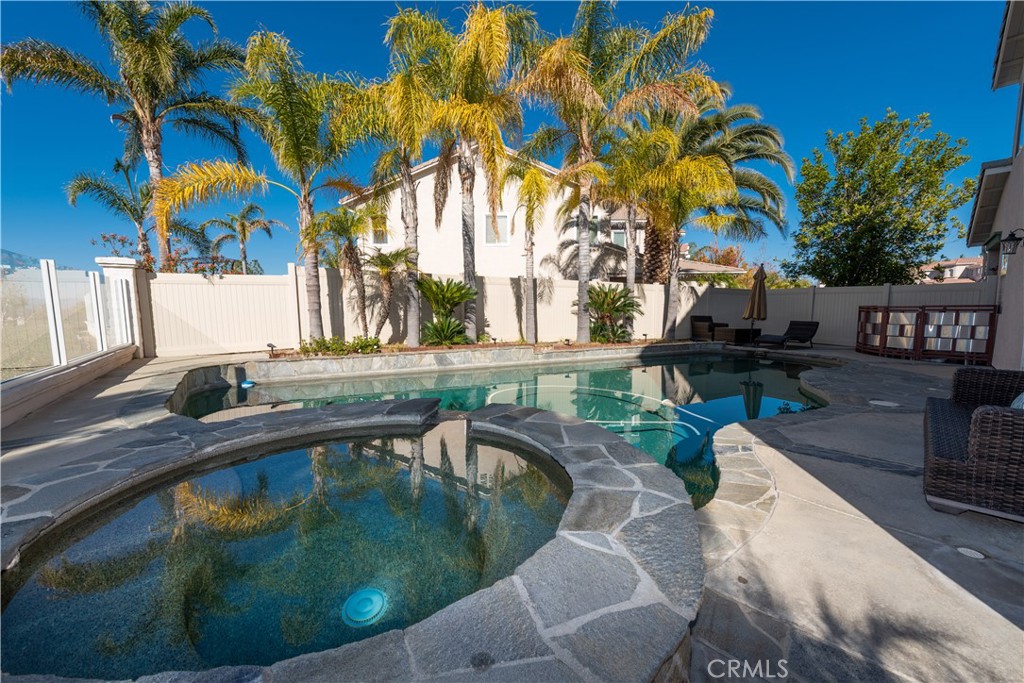 45253 Chateau Court