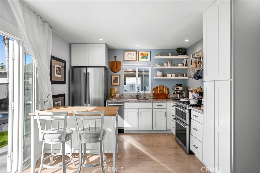 1550 Palais Unit: 1/2