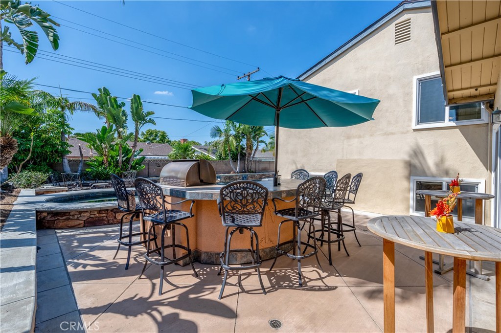 949 S Peregrine Place