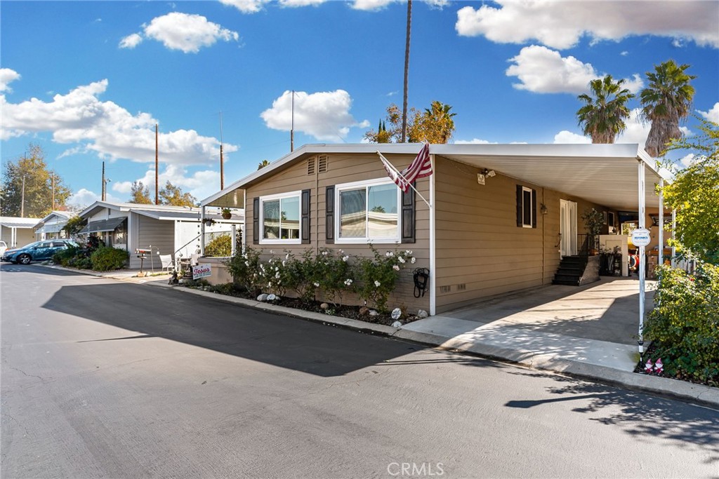 24921 Muirlands Boulevard 16