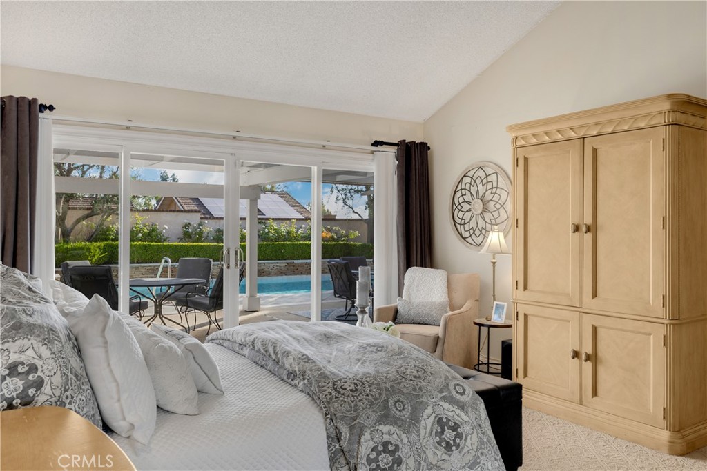 1644 N Mountain View Place