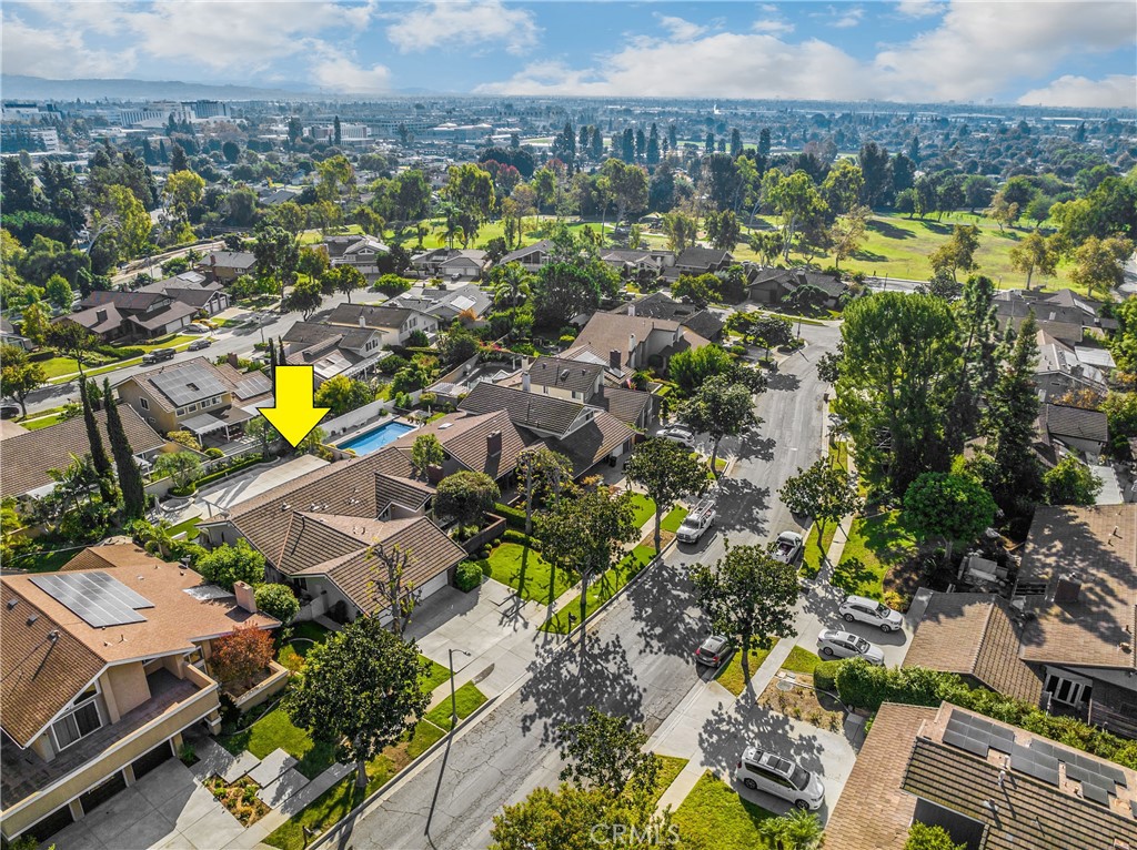 1644 N Mountain View Place