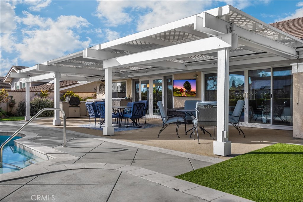 1644 N Mountain View Place