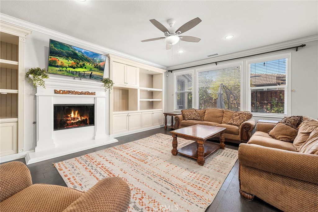 15958 Huntington Garden Avenue