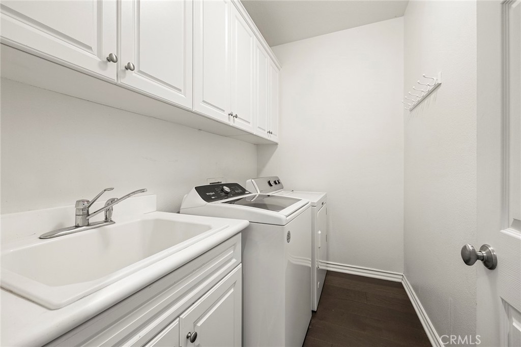 15958 Huntington Garden Avenue