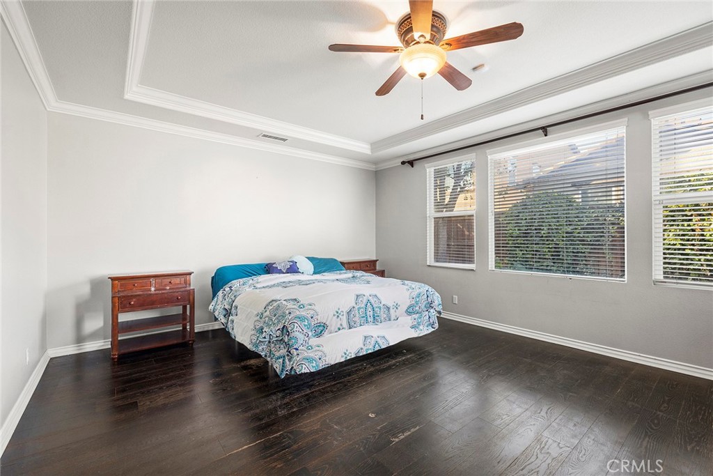 15958 Huntington Garden Avenue