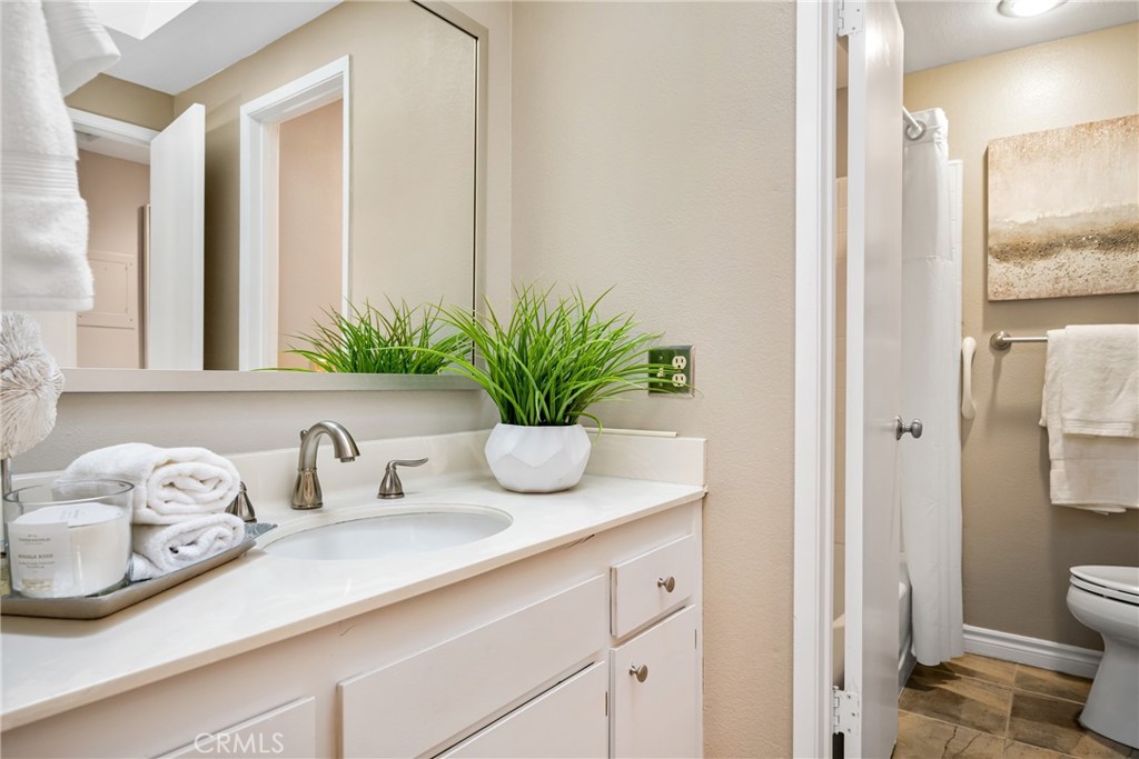 27121 Via Chiquero Unit: C