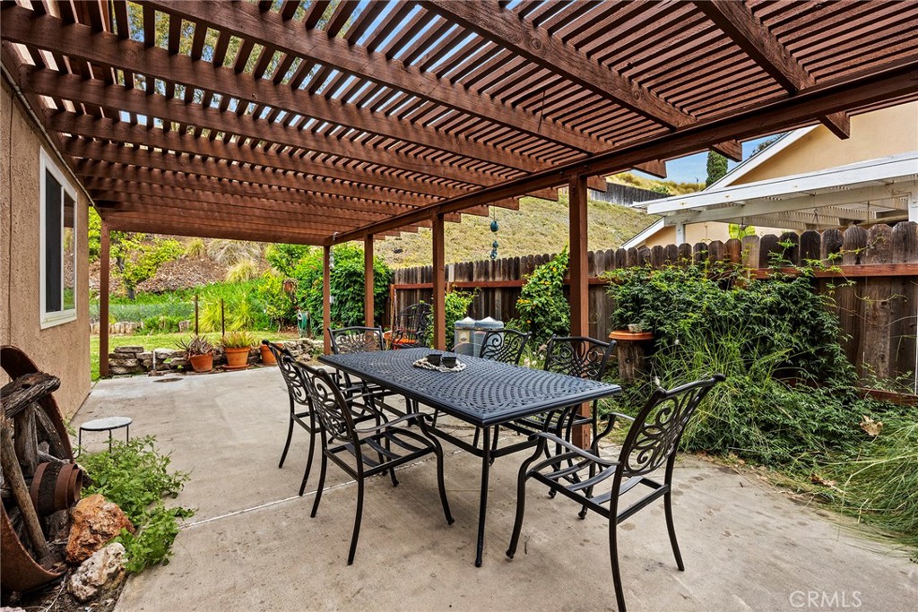 1925 N Canyon Circle