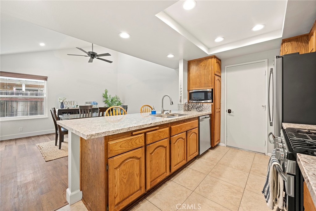 1925 N Canyon Circle