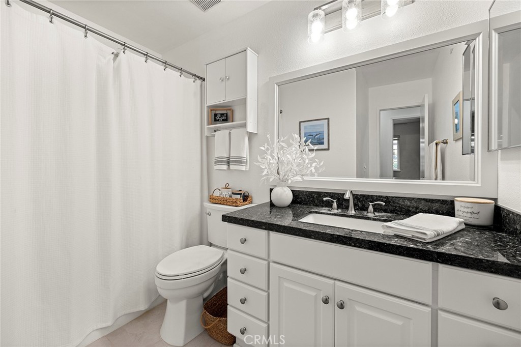 1925 N Canyon Circle