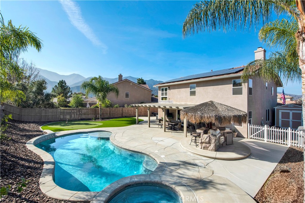 24352 Sawtooth Court