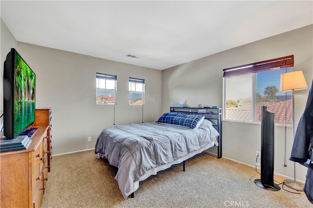 24352 Sawtooth Court