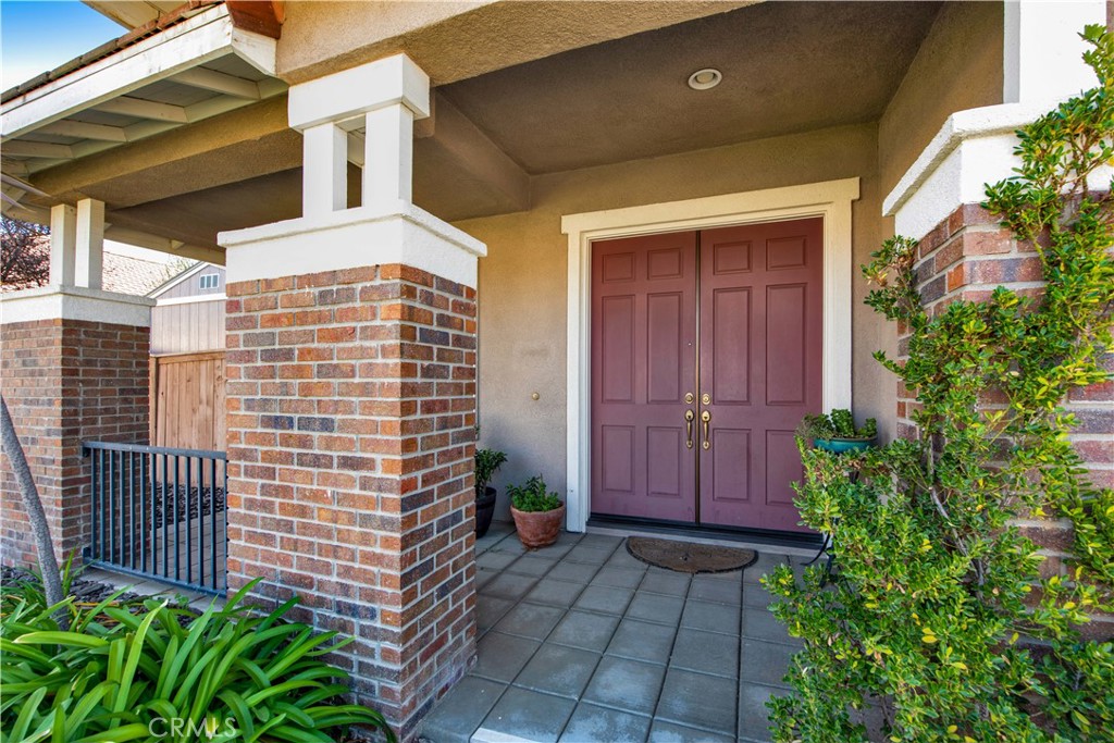 24352 Sawtooth Court