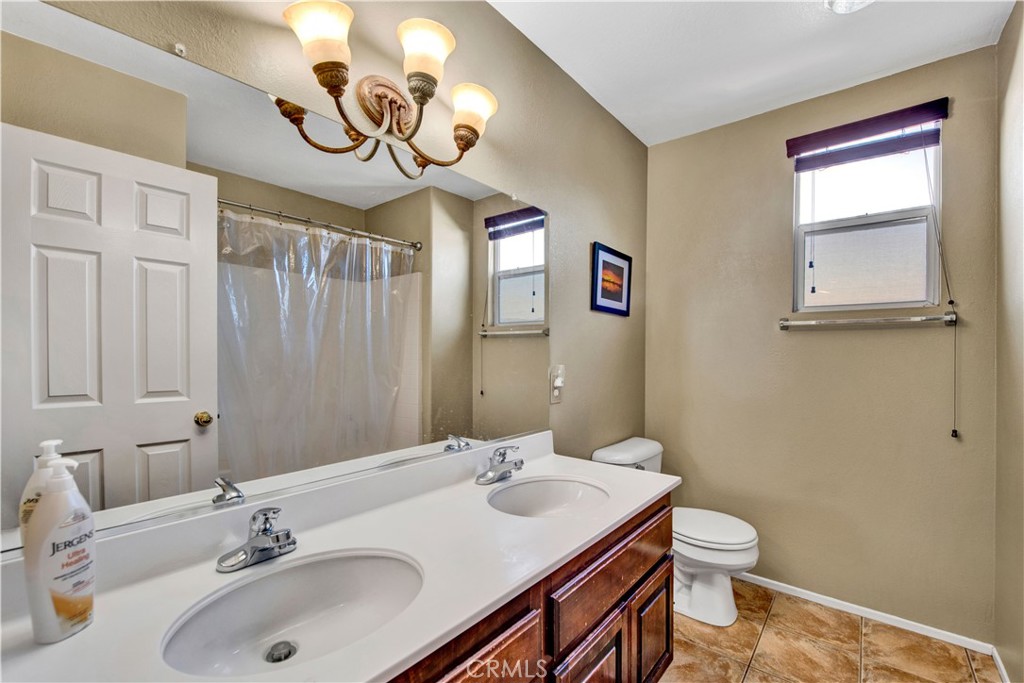 24352 Sawtooth Court