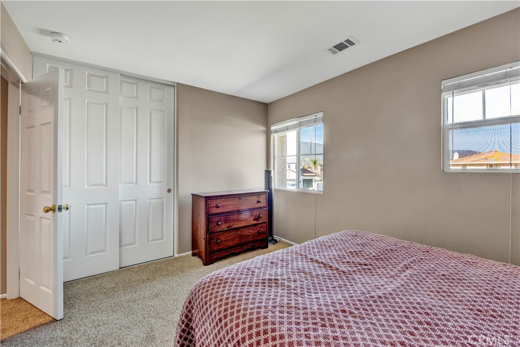 24352 Sawtooth Court