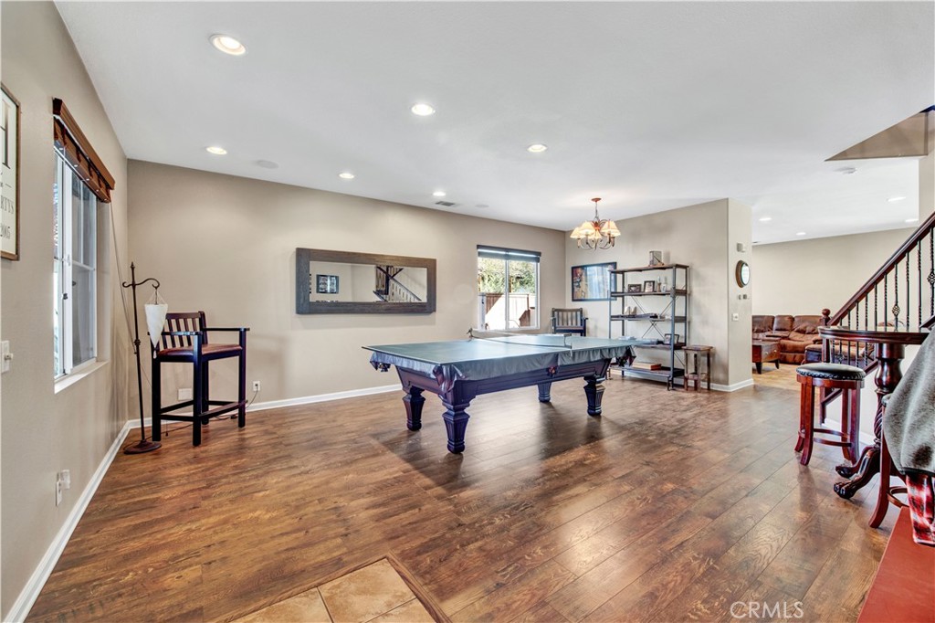 24352 Sawtooth Court