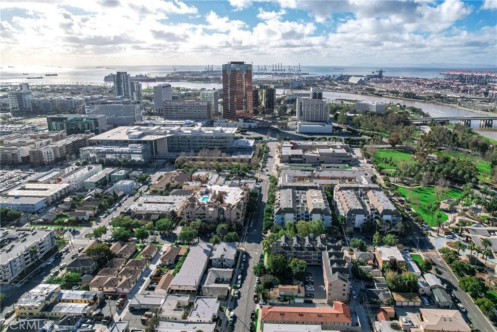 720 W 4th Street 413