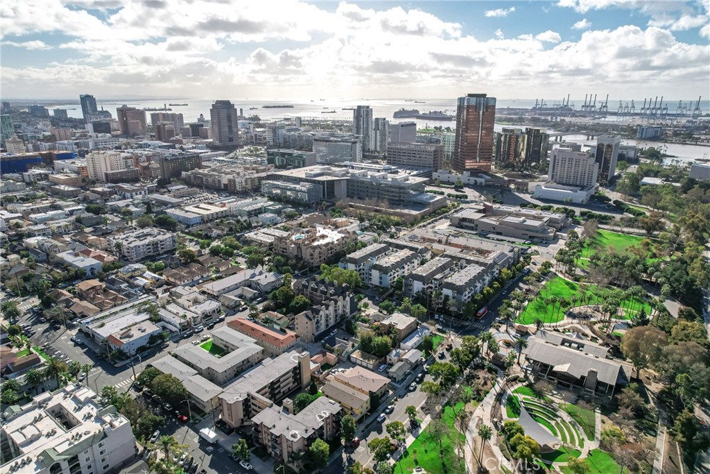 720 W 4th Street 413