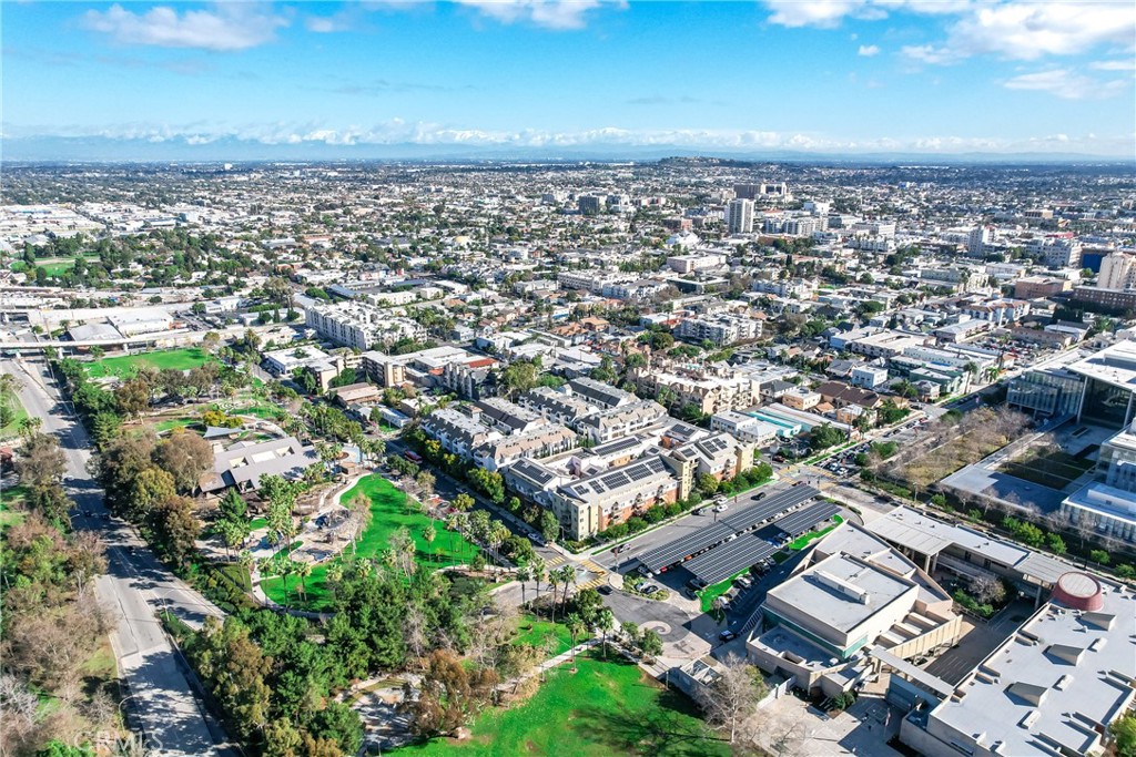 720 W 4th Street 413