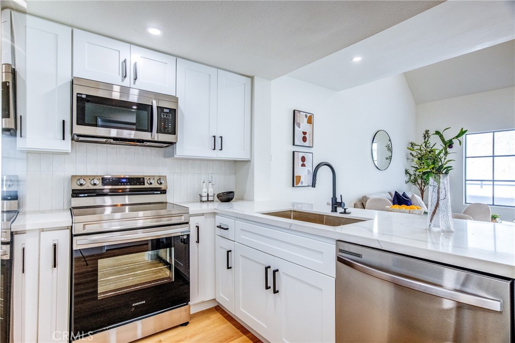 720 W 4th Street 413