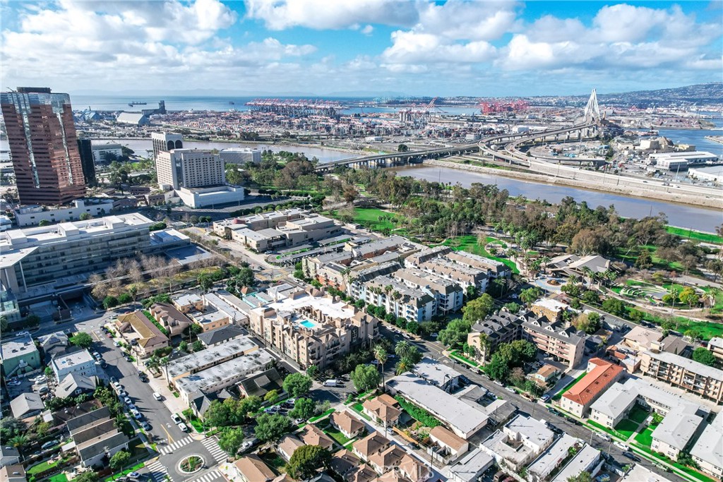 720 W 4th Street 413