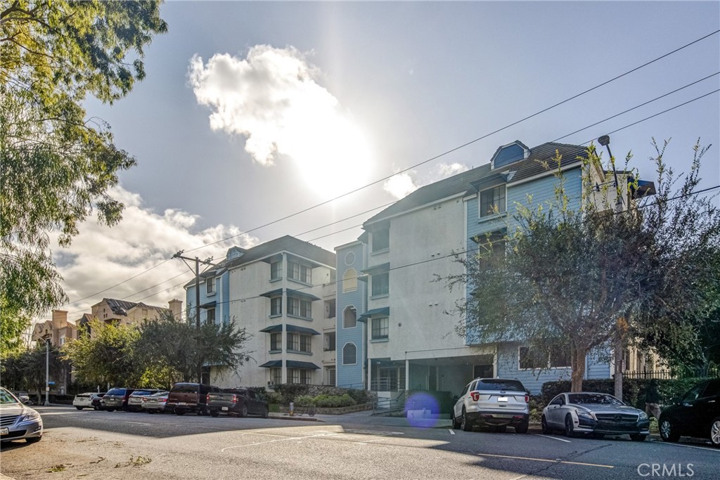 720 W 4th Street 413