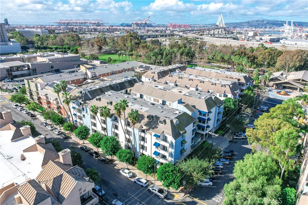 720 W 4th Street 413