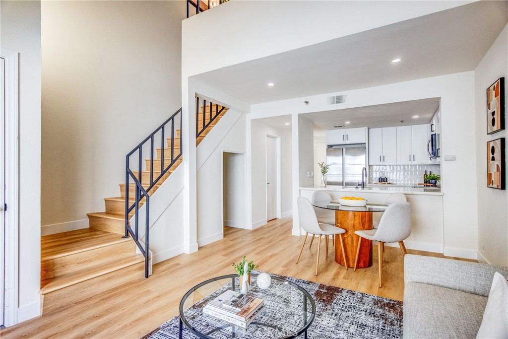 720 W 4th Street 413