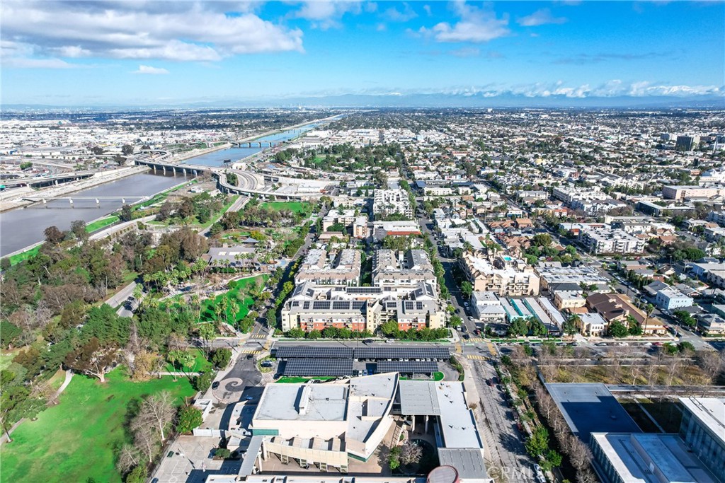 720 W 4th Street 413