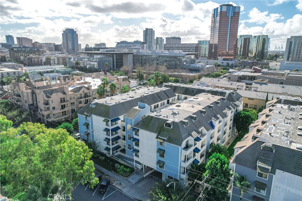 720 W 4th Street 413