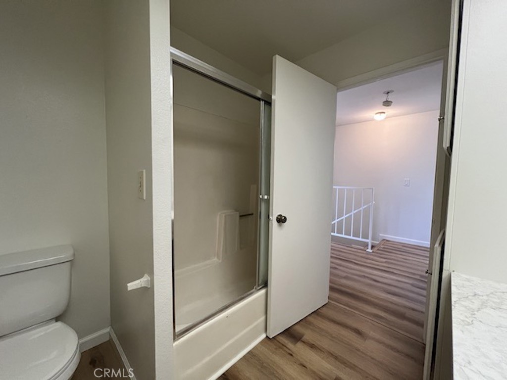 10521 Lakewood Boulevard 4