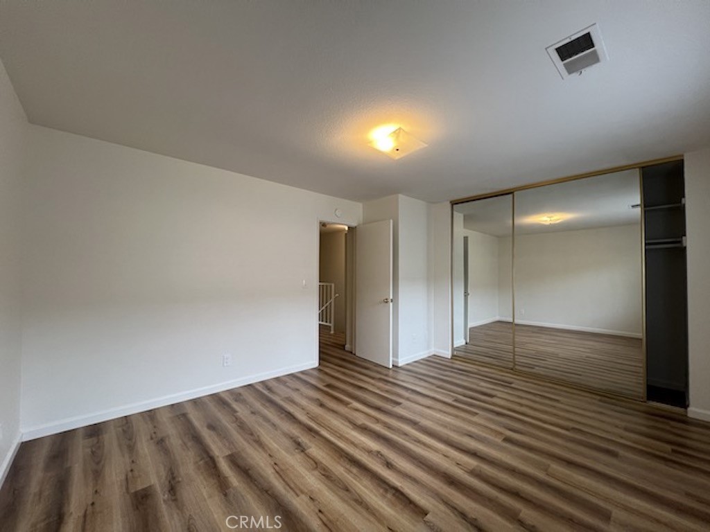 10521 Lakewood Boulevard 4