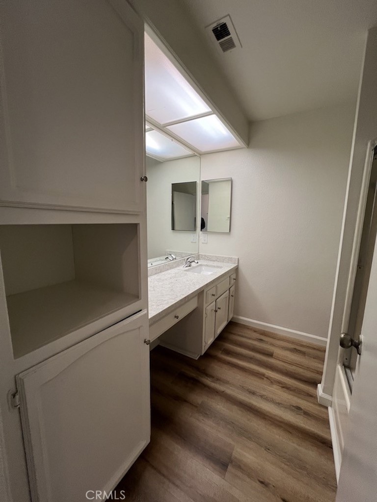 10521 Lakewood Boulevard 4