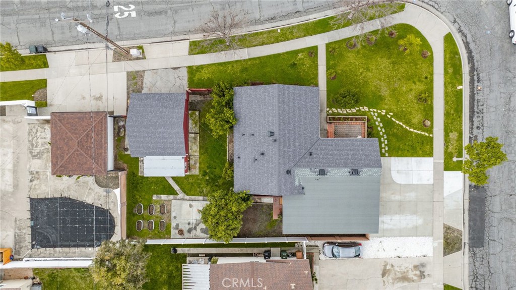 1352 W Porter Avenue