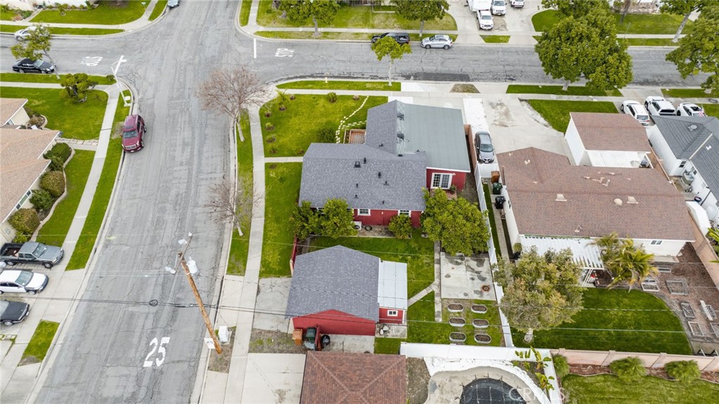 1352 W Porter Avenue