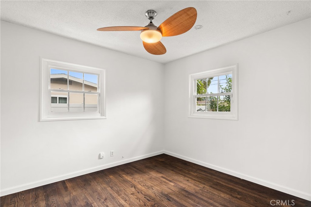 1352 W Porter Avenue