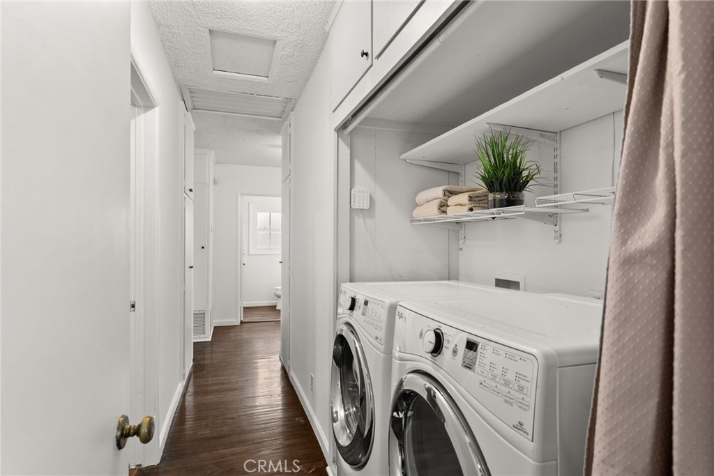 1352 W Porter Avenue