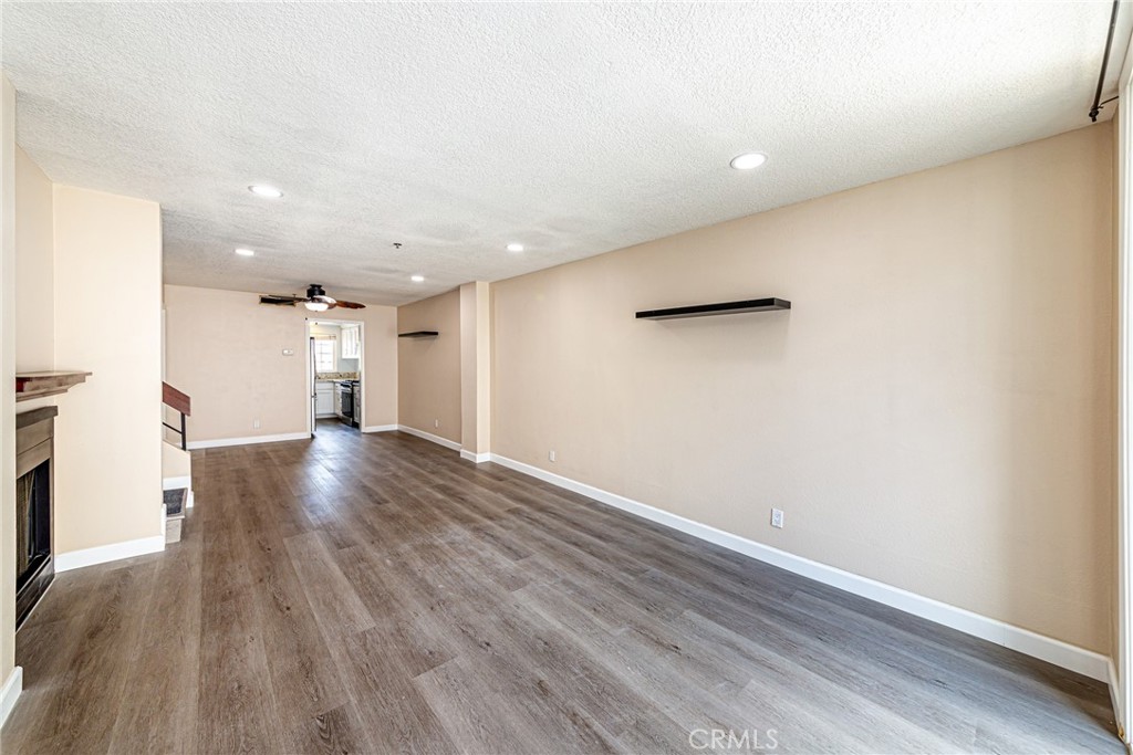 211 Redwood Avenue 46