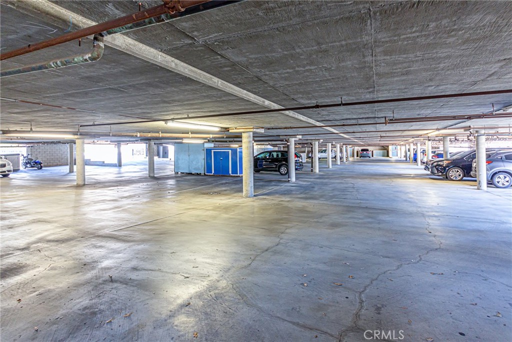 211 Redwood Avenue 46