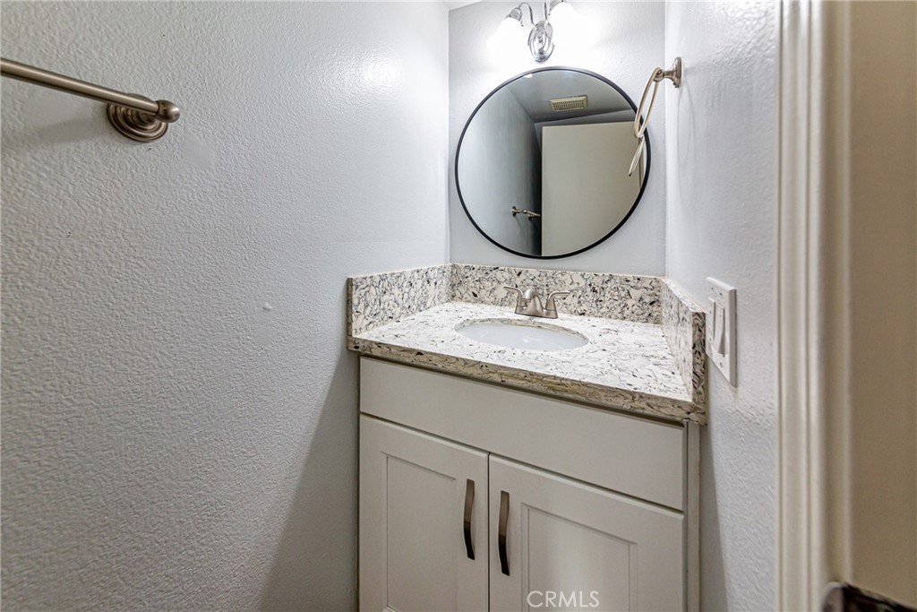 211 Redwood Avenue 46