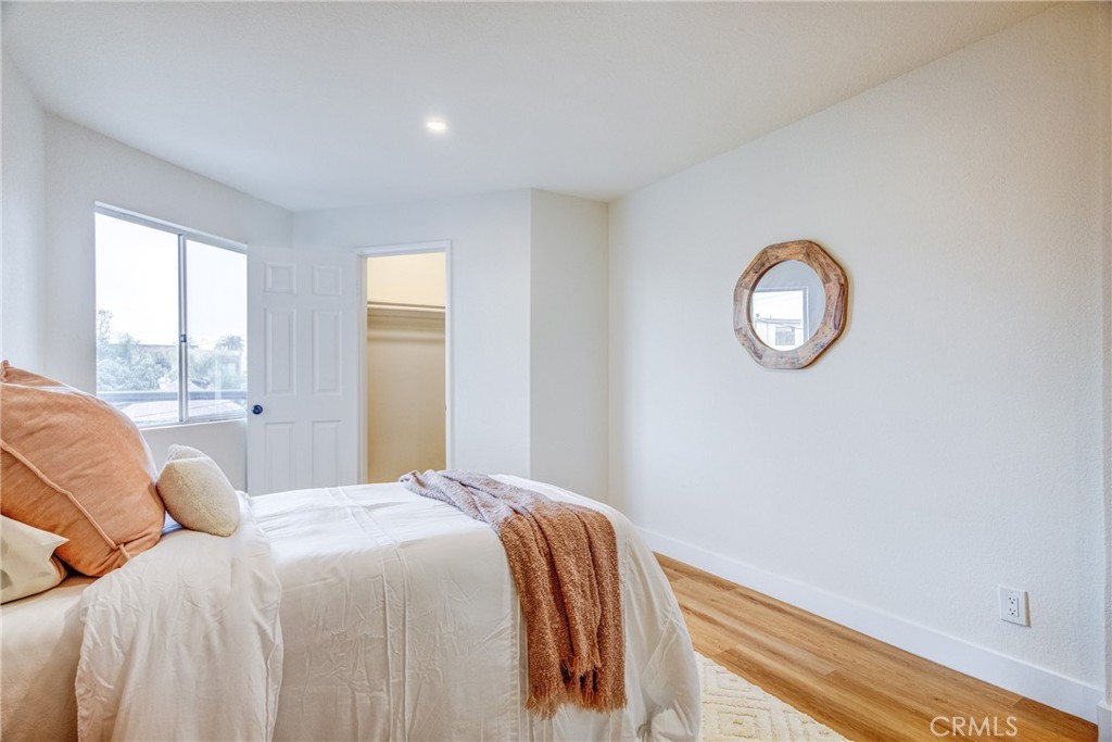 327 Chestnut Avenue 207