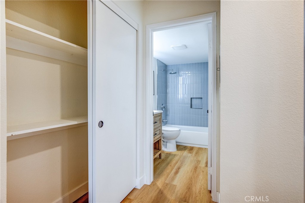 327 Chestnut Avenue 207