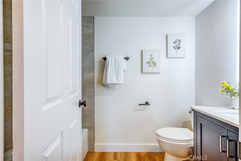 327 Chestnut Avenue 207