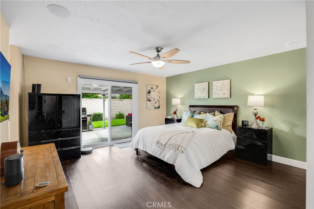 5921 E Avenida Arbol