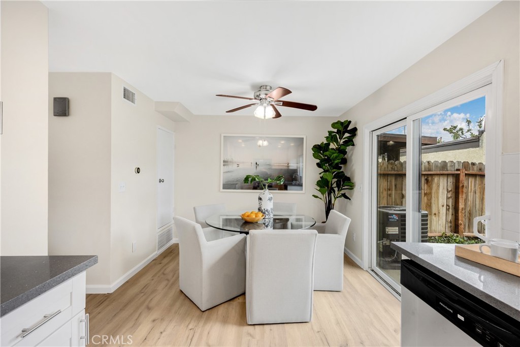 11695 Blackthorn Lane