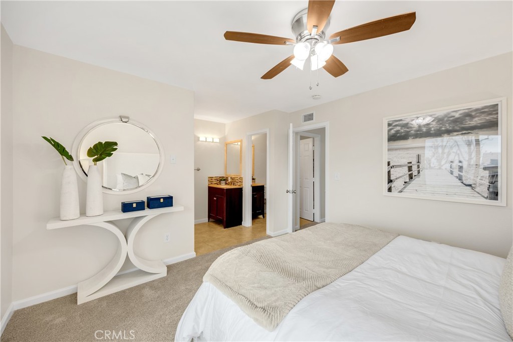 11695 Blackthorn Lane