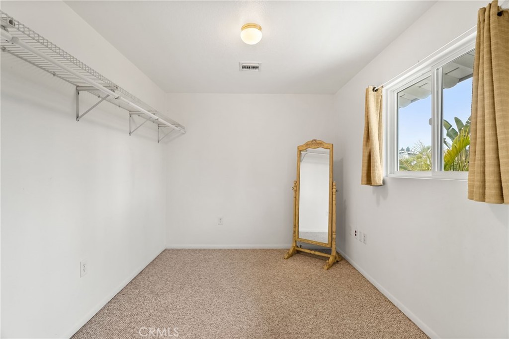 5582 Burlingame Avenue